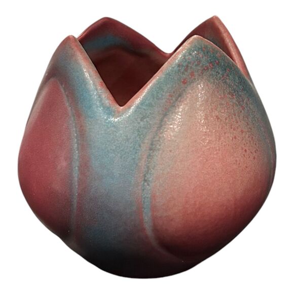 VAN‎ BRIGGLE Art Pottery Tulip Vase Planter - Picture 4 of 9